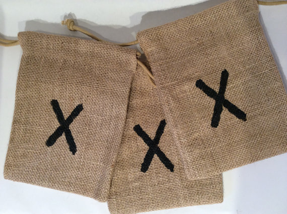 Burlap jewelry bags.jpg