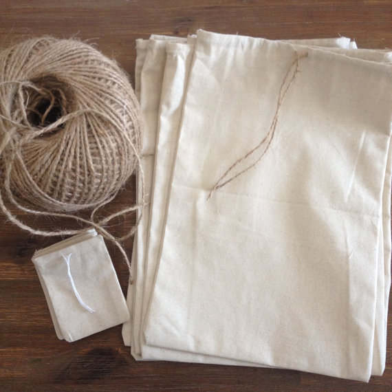Jute linen drawstring pouches.jpg Jute linen drawstring pouches.jpg
